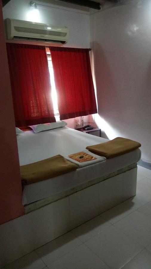 Hotel Ashoka Lonavala Bagian luar foto